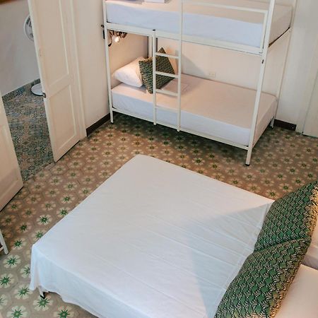 Centro Hostel 메딜린 외부 사진